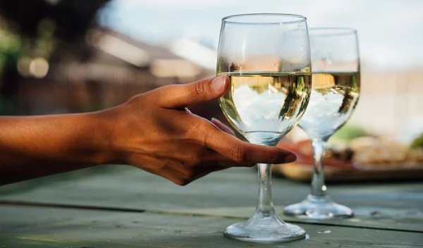 Αυτό είναι το ελληνικό κρασί με τις λιγότερες θερμίδες σύμφωνα με τους ειδικούς