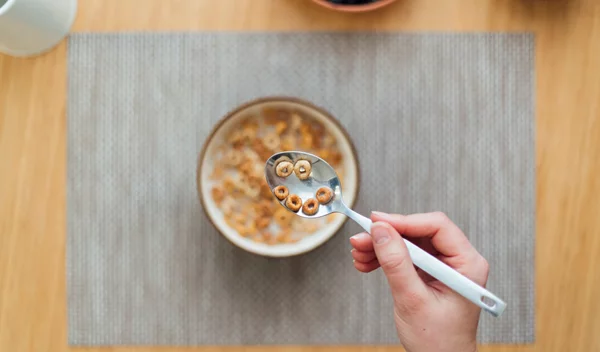 Ζάχαρη στη διατροφή: 3 εύκολοι τρόποι να μειώσεις την πρόσληψή της