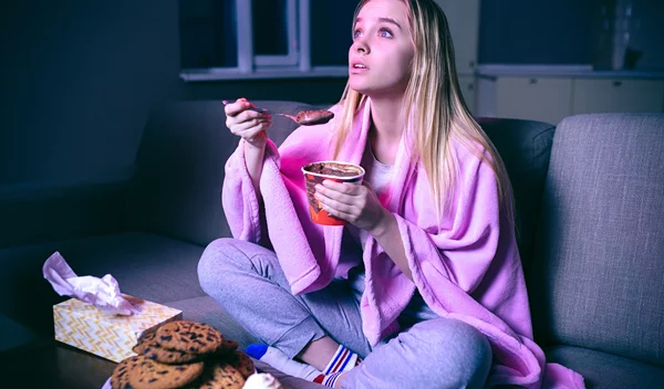 Γιατί έχεις την ανάγκη να καταναλώνεις τροφές πλούσιες σε υδατάνθρακα κατά την έμμηνο ρύση;