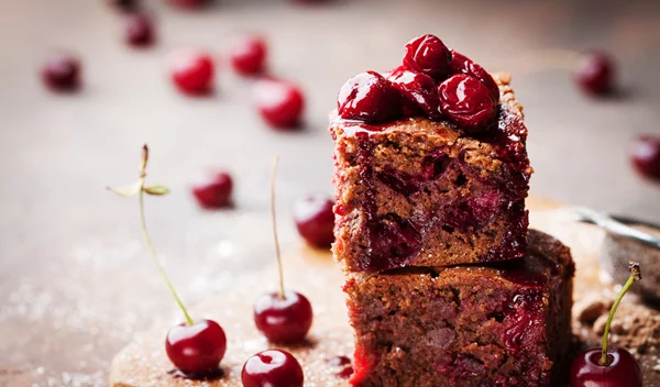 Πέντε καλοκαιρινές συνταγές με κεράσια (το φρούτο της εποχής που αγαπάμε!)