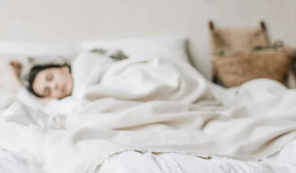 Ποια είναι τα χειρότερα λάθη που κάνουμε στον ύπνο