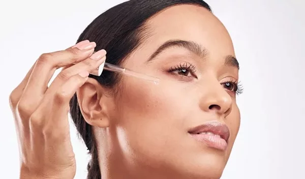 Μπορούν τα serums με βιταμίνη C να φράξουν τους πόρους της επιδερμίδας;