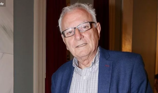 Πέθανε ο Κώστας Χαρδαβέλλας