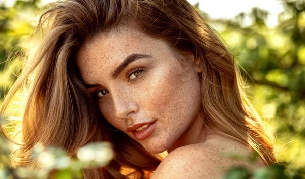 6 θαυματουργά skincare tips για το ταλαιπωρημένο, αφυδατωμένο δέρμα