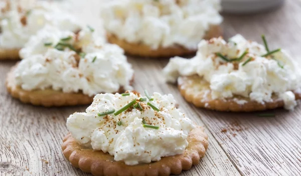 To τυρί cottage είναι η νέα εμμονή του TikTok - Είναι υγιεινό;