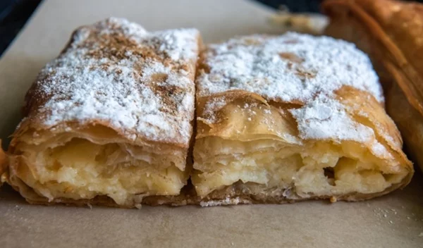 Μπουγάτσα της τεμπέλας - Γρήγορη και εύκολη συνταγή για να φτιάξετε το πιο πεντανόστιμο γλυκό