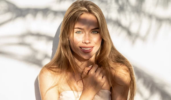 Μπορεί να έχεις αλλεργία στον ήλιο; Μάθε τα συμπτώματα και πώς θα προστατευτείς