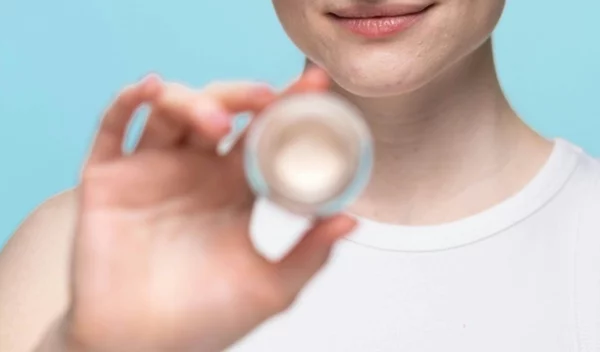 Πώς να χρησιμοποιείς σωστά το concealer - τι να προσέξεις