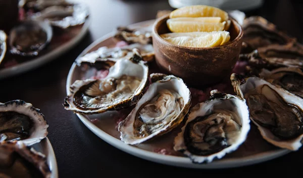 Ημέρα Αγίου Βαλεντίνου: Είναι τα στρείδια το απόλυτο αφροδισιακό;