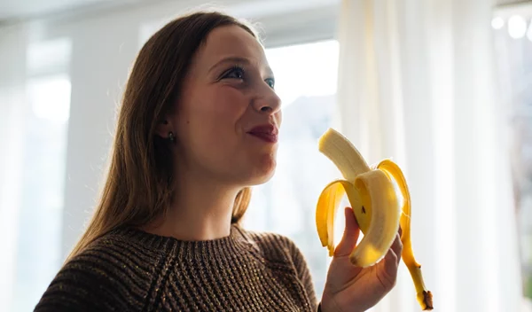 Σου αρέσουν μόνο οι μπανάνες; Μπορεί η μεγάλη κατανάλωσή τους να κάνει κακό;