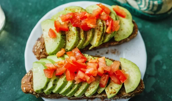 Συνδυασμοί τροφών: Ποιες τροφές πάνε δυο δυο και γιατί να τις προτιμάς