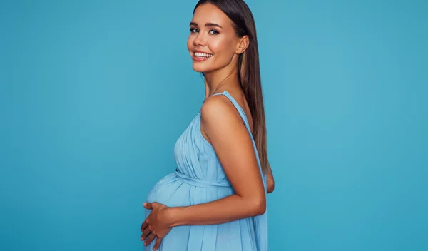 Επιτρέπεται το ημιμόνιμο μανικιούρ κατά τη διάρκεια της εγκυμοσύνης;