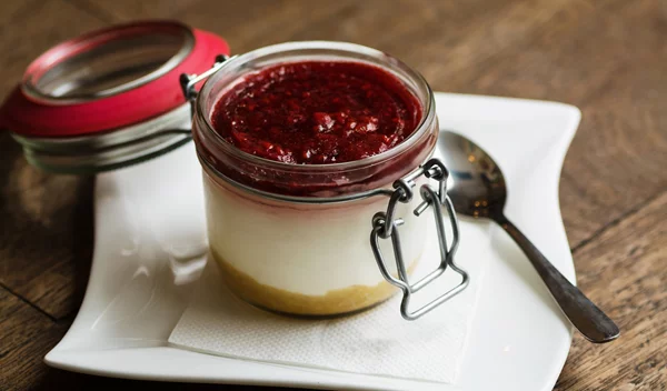 Light cheesecake με 5 μόνο υλικά - Χωρίς βούτυρο και ζάχαρη