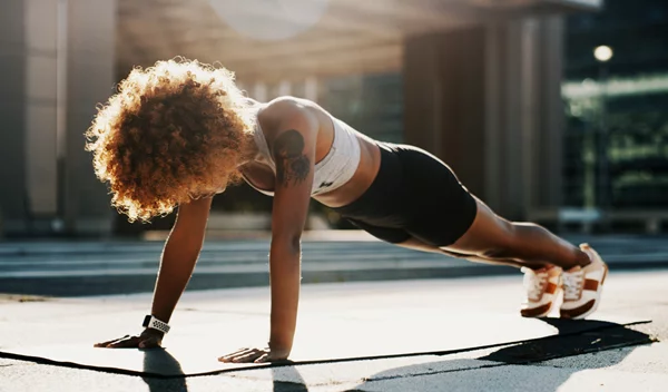 Πέντε παραλλαγές των push-ups για μεγαλύτερα αποτελέσματα