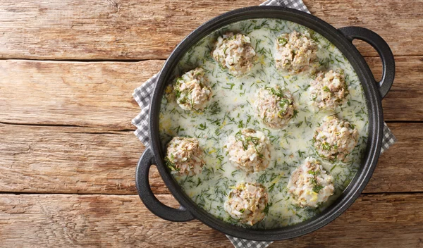 Γιουβαρλάκια αυγολέμονο: Η πιο νόστιμη σπιτική συνταγή από την Αργυρώ Μπαρμπαρίγου