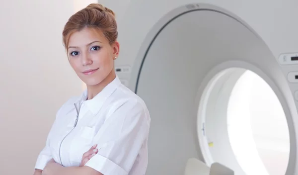 Τι είναι η μαγνητική τομογραφία, πότε συστήνεται και πότε αποφεύγεται