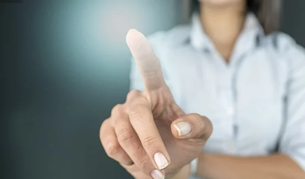 Σύντομος οδηγός SOS για περιστατικά ενδοοικογενειακής βίας - 5 +1 βήματα που πρέπει να ακολουθήσουμε