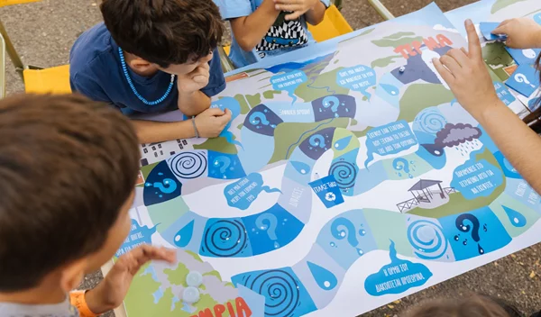 Προστάτες των Κυκλάδων: Όταν η παιδική δημιουργικότητα συναντά τη βιωσιμότητα με τη στήριξη του φυσικού μεταλλικού νερού ΒΙΚΟΣ