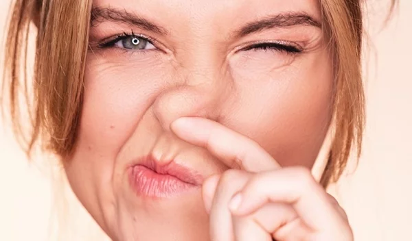 Σκαλίζεις τη μύτη σου; Ο κρυφός κίνδυνος που πρέπει να ξέρεις