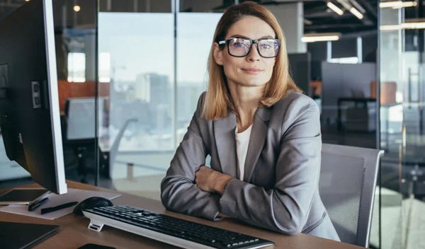 Πόνος στην πλάτη: Τι κάνει ο φυσικοθεραπευτής για να μην υποφέρει;