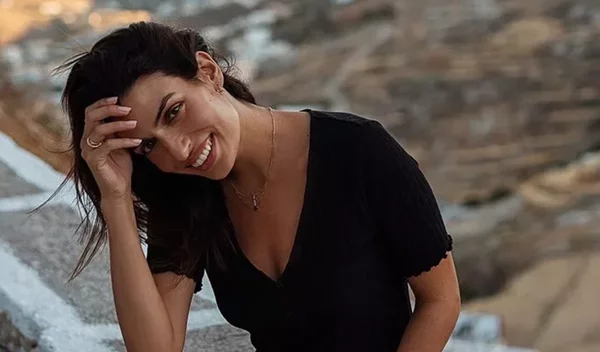 Η Τόνια Σωτηροπούλου υιοθέτησε το nail trend που αγαπούν οι πιο κομψές γυναίκες τώρα