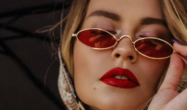 7 μολύβια χειλιών στο πιο εντυπωσιακό κόκκινο χρώμα