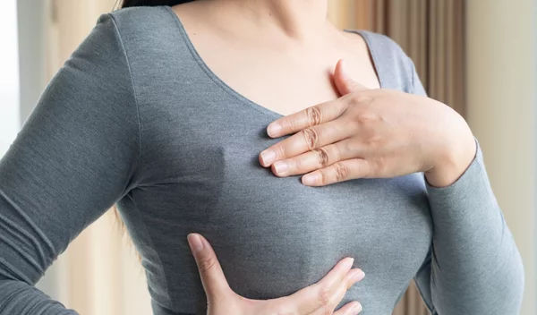 Μετά τα 35: Ο παράγοντας που αυξάνει τις πιθανότητες για εμφάνιση καρκίνου του μαστού