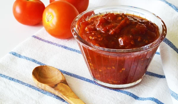 Συνταγή για μαρμελάδα ντομάτας χωρίς ζάχαρη (τώρα, που ξεκινάει η εποχή της)