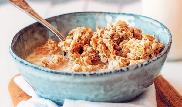 Η σπιτική συνταγή για γκρανόλα με φουντούκια