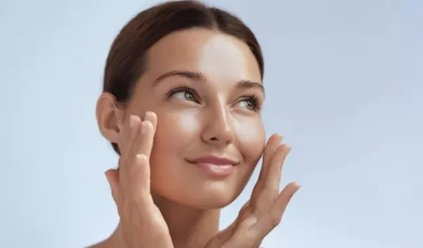 Αυτή η κρέμα ματιών προσφέρει πιο νεανικό βλέμμα σε μόλις 2 εβδομάδες εφαρμογής