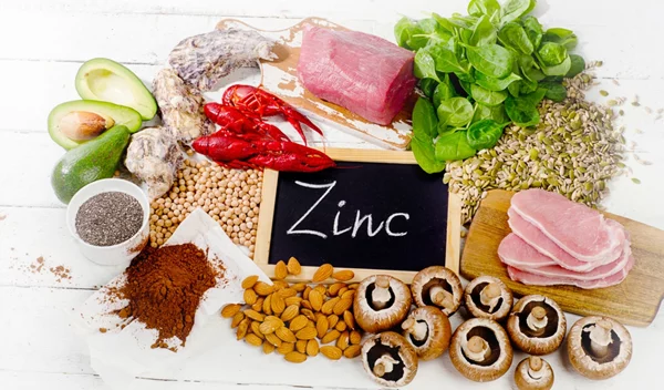 Ψευδάργυρος και ανοσοποιητικό σύστημα: Πώς μας βοηθάει καθώς μεγαλώνουμε