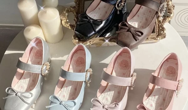 Αυτά είναι τα παπούτσια με τα οποία "θα βγάλουμε" την άνοιξη του 2024