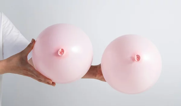 Πυκνός μαστός: Τι ακριβώς σημαίνει + απαντήσεις σε βασικές απορίες