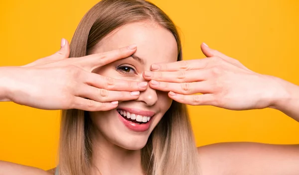 Άτονα μαλλιά, εύθραστα νύχια και αδύναμα οστά | Μήπως σου λείπει πυρίτιο;