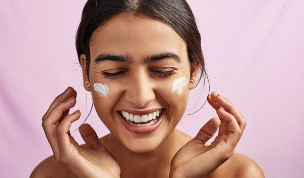 Αντιγήρανση στα 40: Όσα χρειάζεται τώρα η επιδερμίδα σου