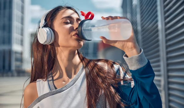 Πώς θα κρατάς ενυδατωμένο το σώμα στη διαλλειματική νηστεία