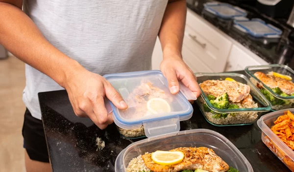 Meal prep χωρίς άγχος: 5 τρόποι να έχεις έτοιμα γεύματα όλη την εβδομάδα