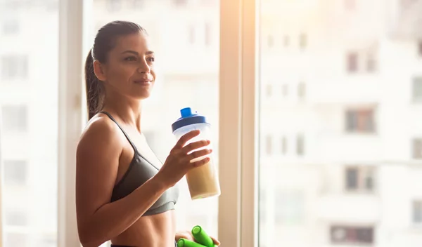 Οι τροφές που χρειάζεσαι για επίπεδο στομάχι και για να νικήσεις το φούσκωμα στην κοιλιά