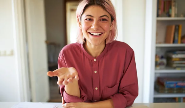 Γιατί κάποιες φωνές μας αρέσουν περισσότερο; Η επιστήμη απαντά