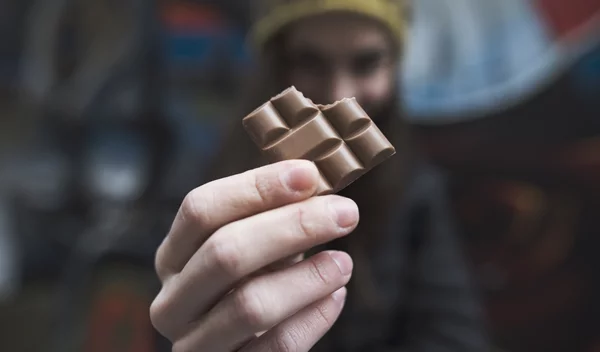 Πόση σοκολάτα πρέπει να τρως; (Ναι, υπάρχει ιδανική ποσότητα!)