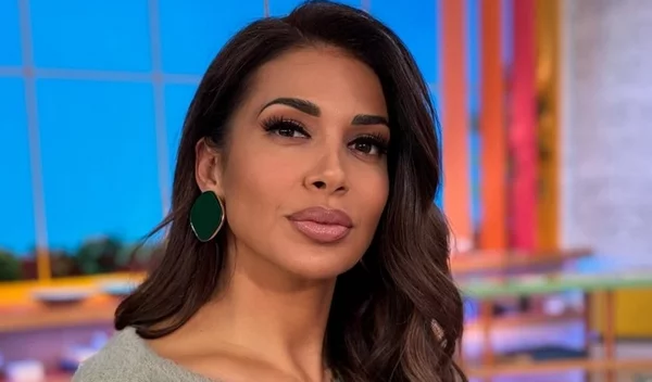 Το σαρακοστιανό μενού της Ελένης Χατζίδου και ο λαχταριστός χαλβάς που έφαγε