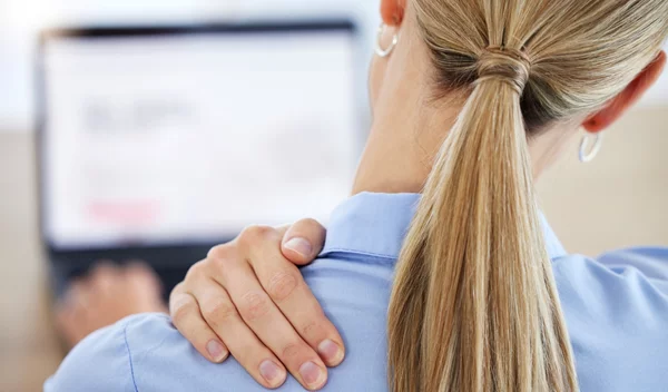 Δεν μπορείς να συγκεντρωθείς; 10 τρόποι γρήγορης επαναφοράς του μυαλού σου στη δουλειά