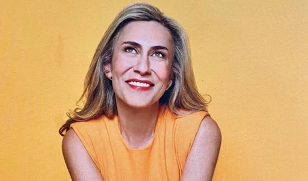 Πώς να χτίσω ακλόνητη αυτοπεποίθηση; Το πρόγραμμα μιας top life coach που θα μας αλλάξει τη ζωή