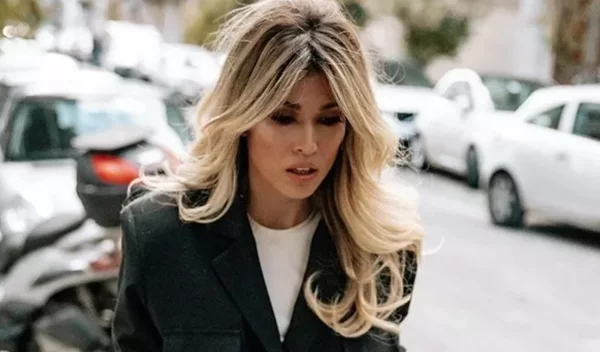 Η Βάσια Κωσταρά έκανε το ωραιότερο ανοιξιάτικο χτένισμα που ταιριάζει σε κάθε τύπο μαλλιών