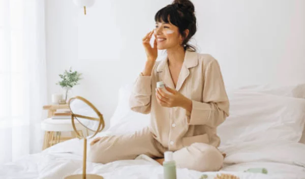 Πώς ο τρόπος ζωής επηρεάζει την επιδερμίδα (+πώς η εγκυμοσύνη)