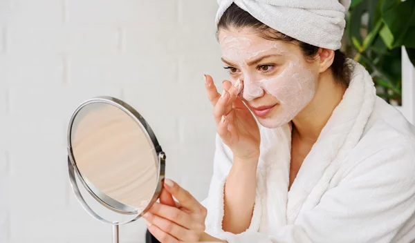 Σπιτική μάσκα προσώπου με ρύζι: Φτιάξε πανεύκολα την πιο viral κορεάτικη μάσκα