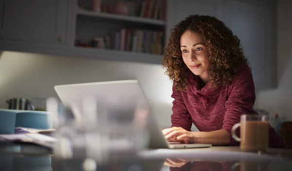 Οι αλγόριθμοι βλάπτουν τις σχέσεις μας;