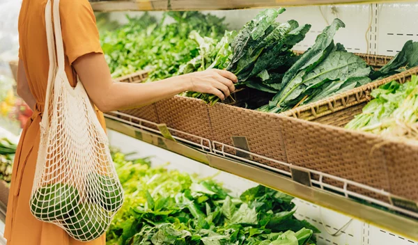 Ένας εύκολος και σημαντικός τρόπος να συνεισφέρουμε στη μείωση της σπατάλης φαγητού