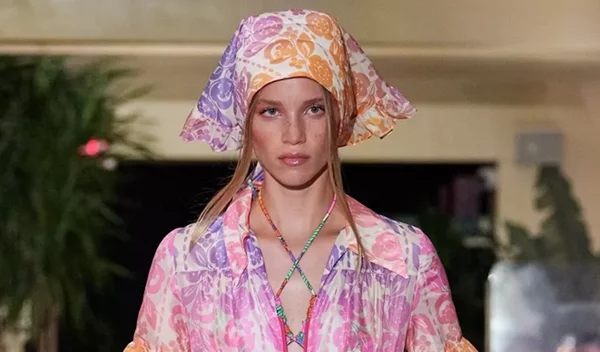 3+1 #InstaWorthy τρόποι να δέσεις το μαντήλι στα μαλλιά σου