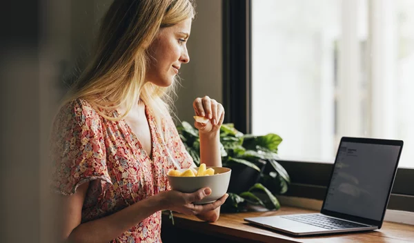 Γιατί τα viral βίντεο "Τι τρώω σε μια μέρα" μπορεί να σε βλάψουν;